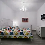 Appartement Chiatamone Seaside *