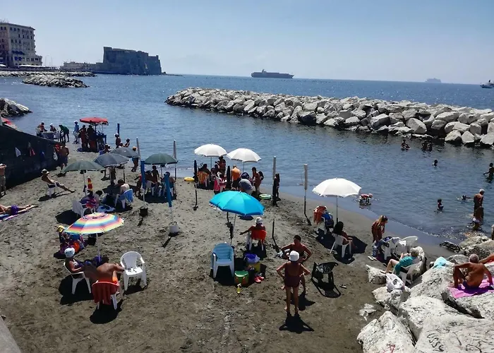 شقة Chiatamone Seaside *